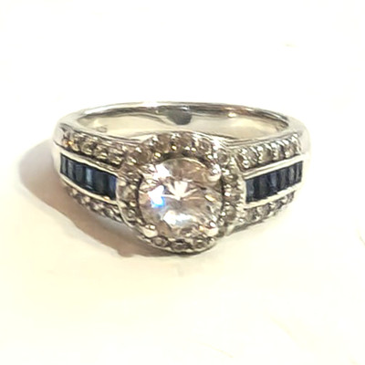 sterling silver 925 ring 1 midsize clear inlay many small inlays and black inlay
