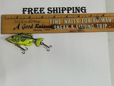 Vintage Tom Mann's Leroy Brown Lipless Crankbait in Chartreuse Bass Color Mann's