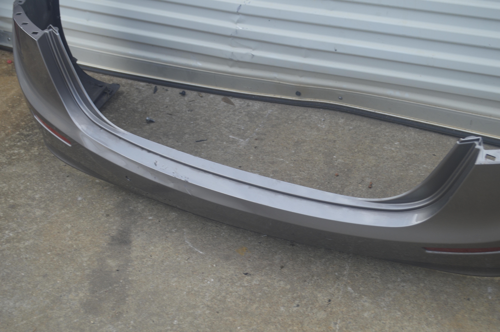 2014-2019 MASERATI GHIBLI REAR BUMPER PLASTIC SHELL COVER PANEL FACTORY OEM