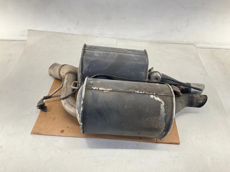 Silenciador de escape traseiro BMW 535xi 3.0L 2008 fabricante de equipamento original - Imagem 3 de 4