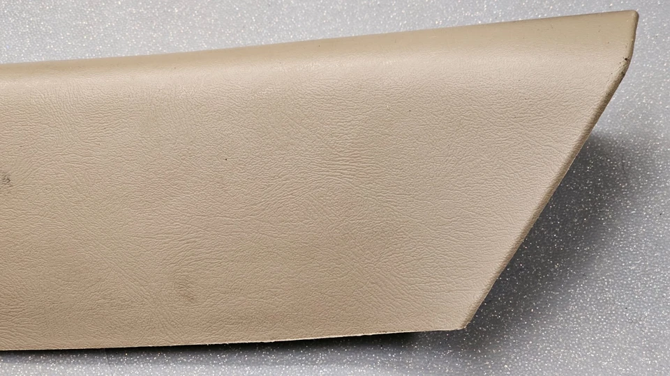 🔥99-06 SILVERADO SIERRA Moldura de techo A PILAR Borde IZQUIERDO Driver LUZ BRONCEADA p3 Foto 2 de 4