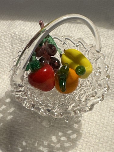 Hand Blown Spun Glass miniature fruit basket w tiny assortment of 4 fruits - Picture 4 of 6