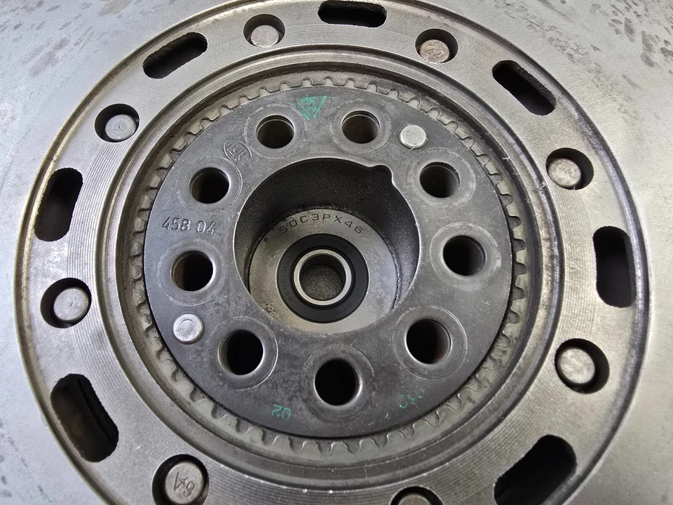 VERY NICE USED ORIGINAL PORSCHE 911 964 993 CARRERA DUAL MASS FLYWHEEL #2 - Image 4 of 4