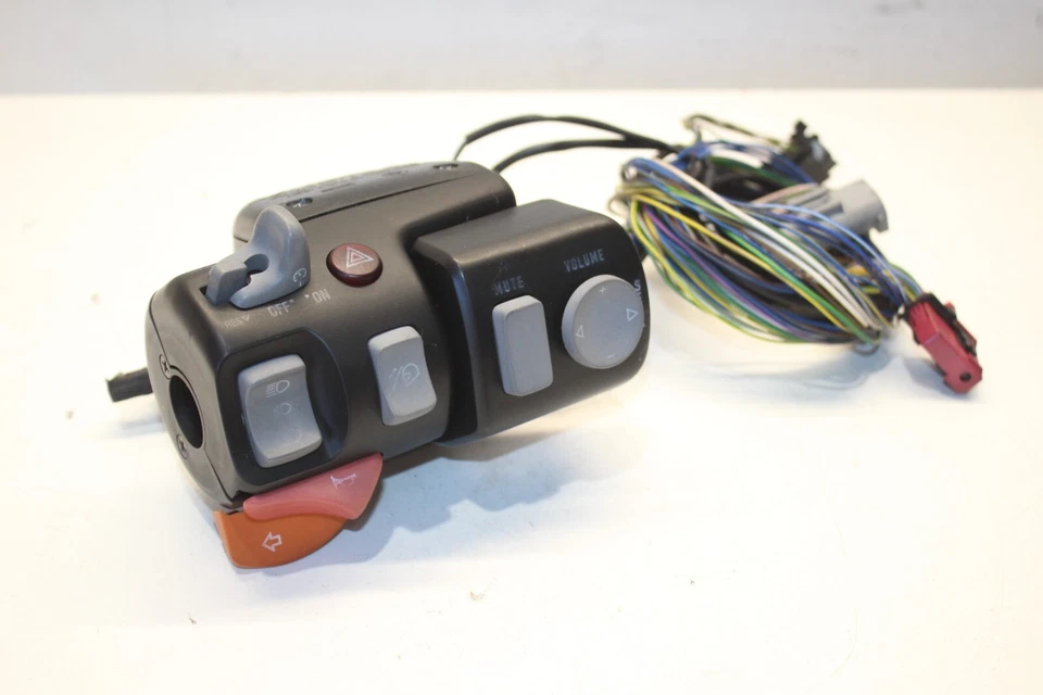 BMW K1200 LT 1997-2003 INTERRUPTOR DE MANILLAR IZQUIERDO Y EMBRAGUE CILINDRO MAESTRO OEM Foto 2 de 4