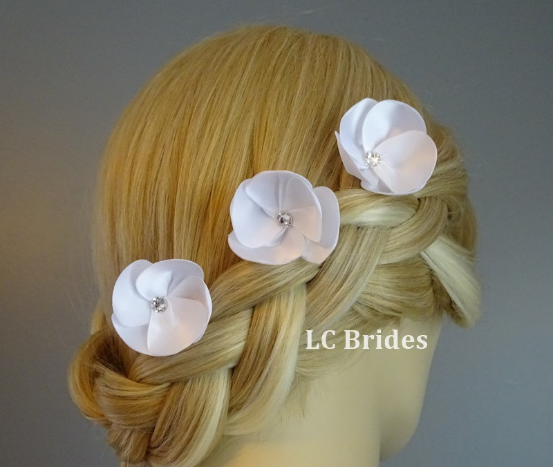 Bridal Hair Pins, White Flower Hair Accessory, Wedding Hair Pins, Crystal