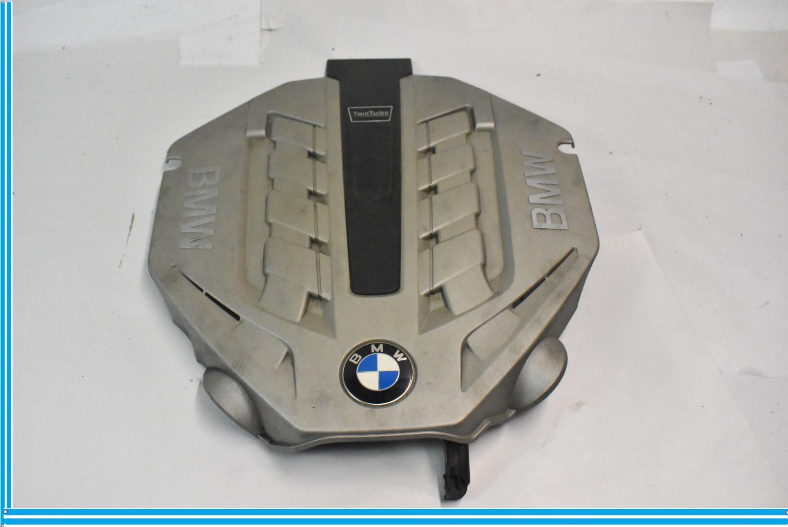 BMW F07 F10 F06 F12 F01 FX5 X6 Engine Beauty Cover OEM 13717577456 