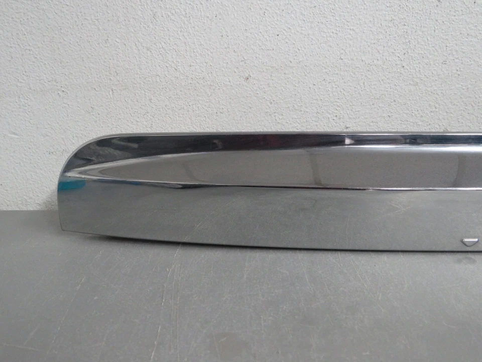 2011 2012 2013 2014 LINCOLN NAVIGATOR REAR HATCH LIGHT TRIM Foto 2 de 4