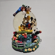 Vintage Mickey Minnie Mouse & Friends Music Box Snowglobe "Zip-A-Dee-Doo-Dah"
