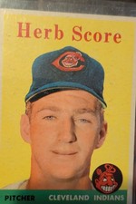 1958 Topps - Herb Score #352