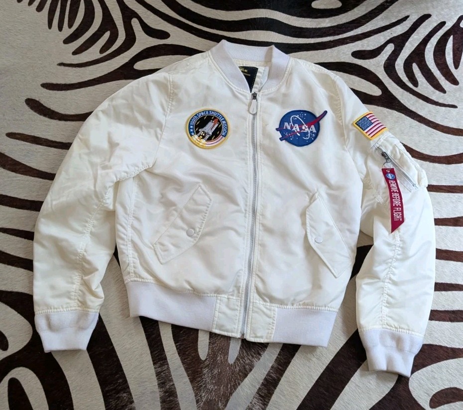 90's ALPHA MA-1 ホワイト made in U.S.A Reversible RARE Alpha Industries MA-1 NASA Bomber White Space