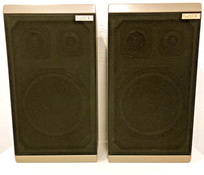 Regallautsprecher FA 110 a. d. High End-Schmiede First Audio m. exellentem Klang