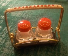 Für VINTAGE-Sammler: Salz-und Pfefferstreuer...