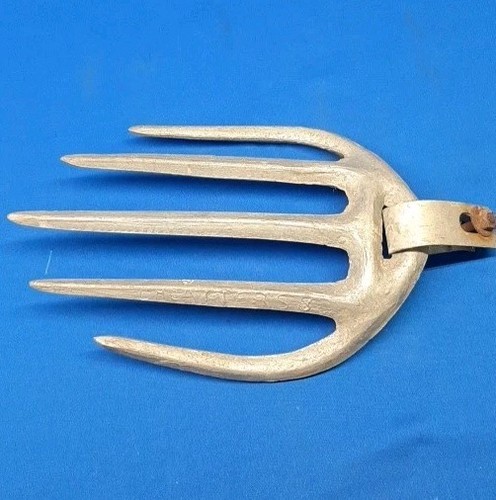 Lot Of 3 Vintage Schlatters Aluminum Animal Guards For Farm Drain Pipe Outlet - Imagen 9 de 11