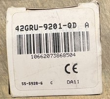 ALLEN-BRADLEY POLARIZED PHOTOSWITCH  42GRU-9201-QD/A -NEW OPEN BOX
