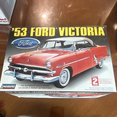 Lindberg '53 Ford Victoria Model Kit 1:25 Plastic Unassembled Car Skill 2