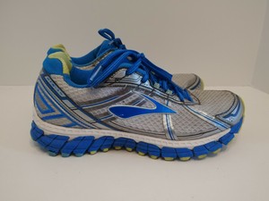 brooks adrenaline gts 15 green