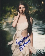 Genevieve Buechner UnReal Autographed Signed 8x10 Photo COA 2020-1