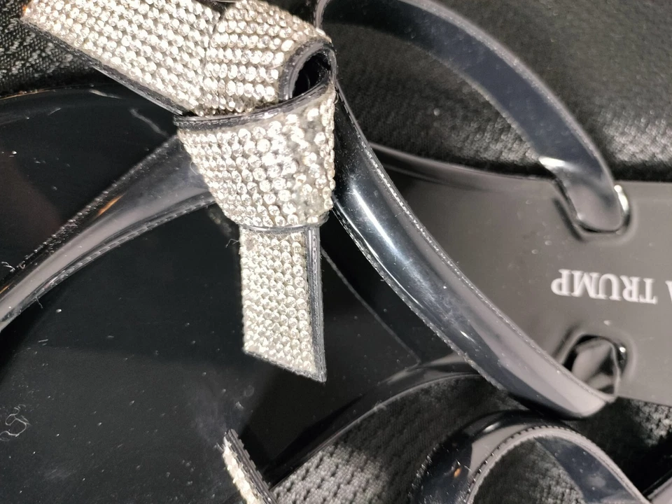 IVANKA TRUMP Natalla Sz 8M Black Thong Women Sandals with Jeweled Bow - Image 2 of 3