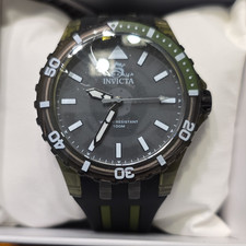 Invicta Subaqua Men  s 44mm Quartz Black Dial Diver 100m Black/Green Rubber Box