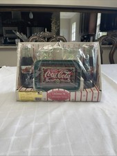 Cesta de regalo vintage Coca Cola 1996 serie coleccionable aún sellada.