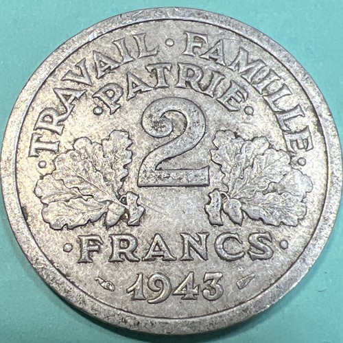 1943 France 2 Francs 2.2g 27mm Aluminum Coin. Lot 33fr1