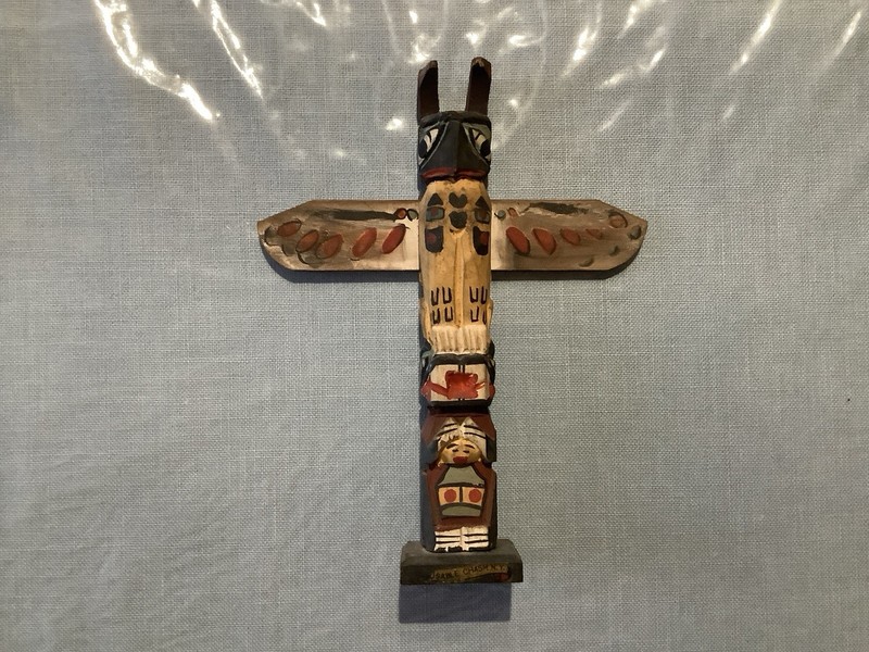c 1915 DETAILED HANDCRAFTED TOTEM POLE-AUSABLE CHASM,NY SOUVENIR