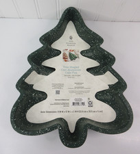Pioneer Woman Tree Shaped Cake Pan 12"x9" Nonstick Cast Aluminum Green & White