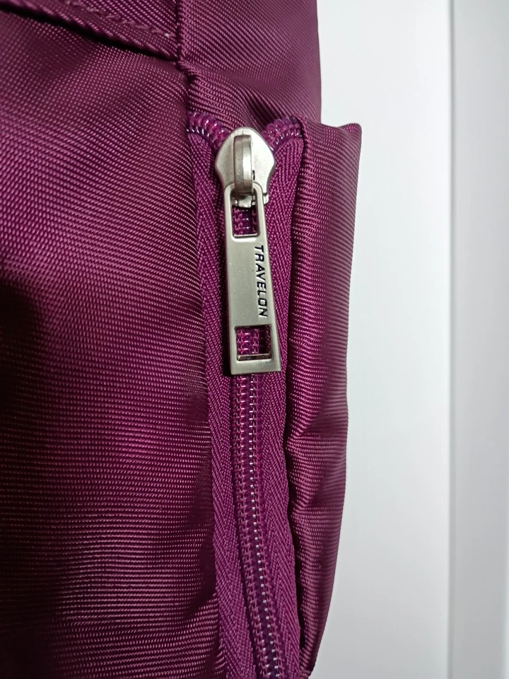 Bolso de Hombro Travelon Firma Antirrobo Wineberry 42760 Bolso de Mano Foto 3 de 4
