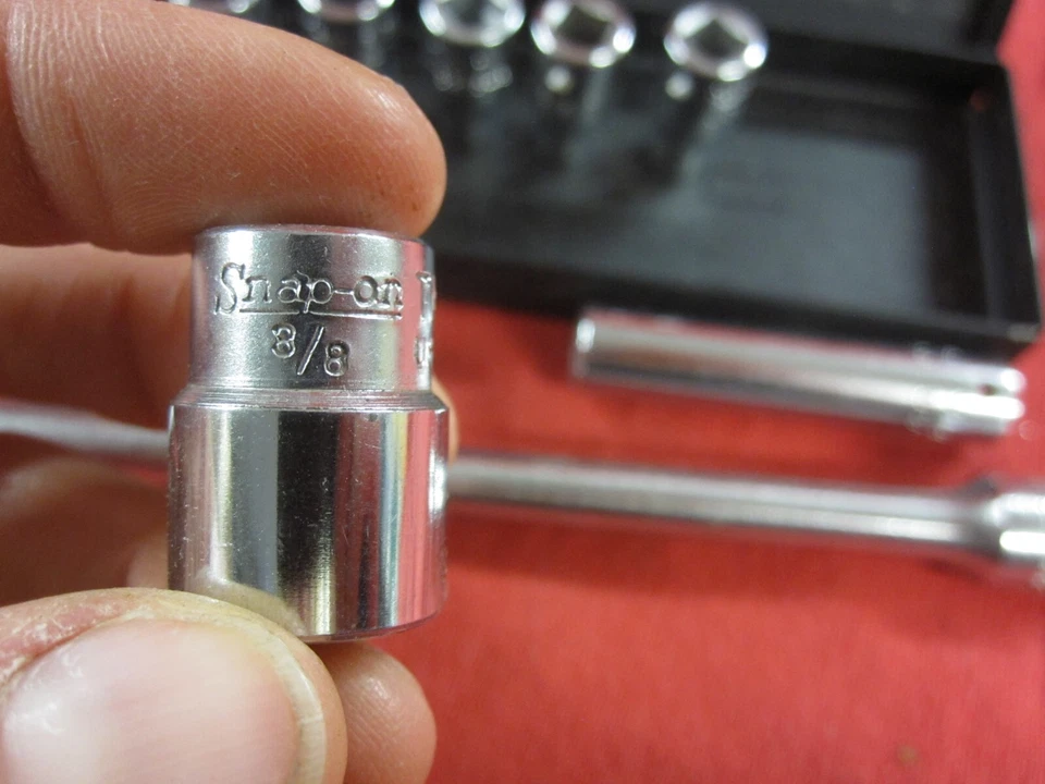 Lot of 8 Snap-On 1/4" Drive Sockets & TM60 Extension USA 3/8 1/4 9/32 7/32 3/16 - Image 2 of 4