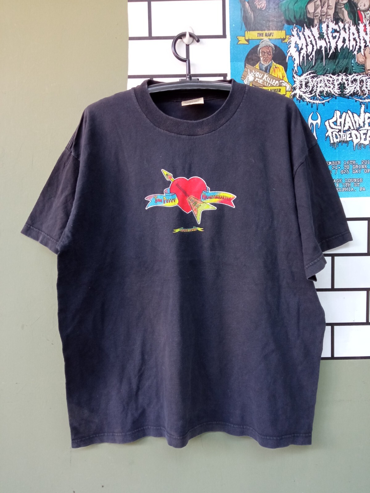 Tom Petty T Shirt Rock Black Studio Album Sz . Vintage vintage concert t-shirt, vintage, size XL, single stitch, B+ condition
