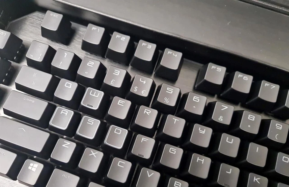 HP Omen Sequencer Gaming Keyboard Anti-Ghosting Blue Switches 0.2 Ms UK QWERTY - Image 2 of 4