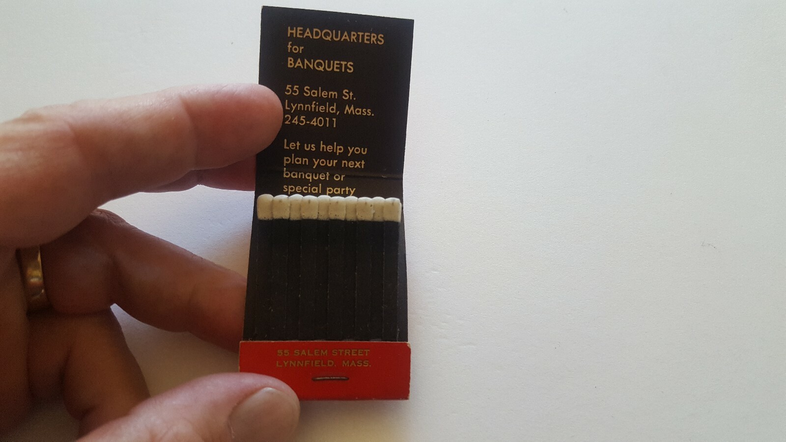 Matchbook Kernwood at Lynnfield Mass. Restaurant Cocktails. . FULL Z3