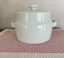 Richard Ginori Design Antonia Campi Laveno 104, Biscuit bowl/tureen/ lidded 