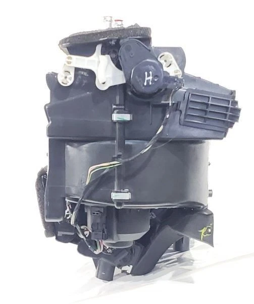 2003 04 05 06 07 2008 BMW Z4 OEM AC Evaporator Heater Blower Assembly Automatic  - Image 3 of 4