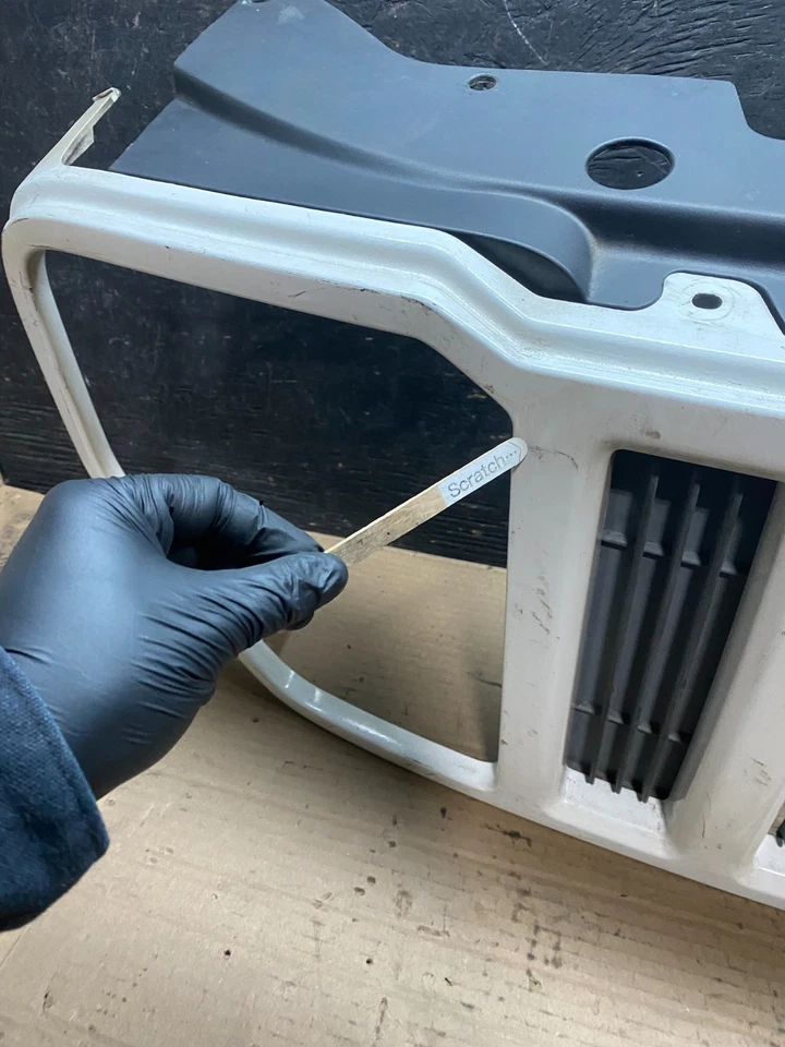 Jeep Liberty 2008 2009 2010 2011 2012 parrilla superior delantera OEM U8111 DG Foto 4 de 4