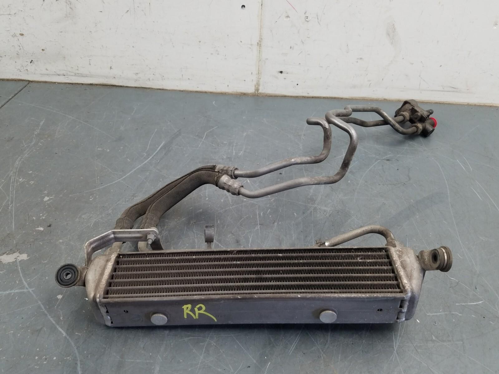 2011 Audi R8 Spyder V10 Transmission Oil Cooler / Lines / Valve  #0472 J7