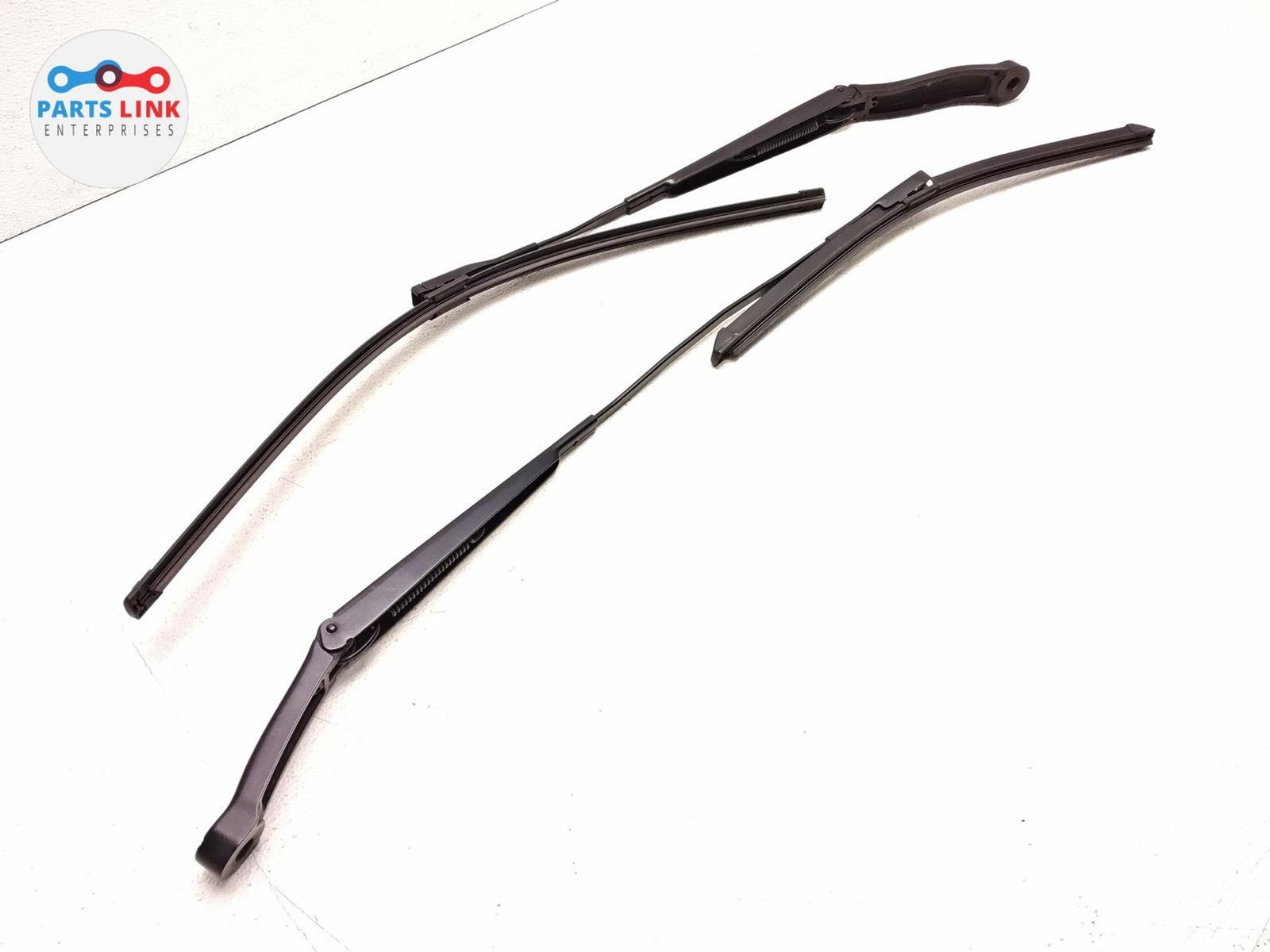 2016-20 BENTLEY BENTAYGA FRONT WIPER ARM BLADE WINDSHIELD SET RIGHT LEFT 636 OEM