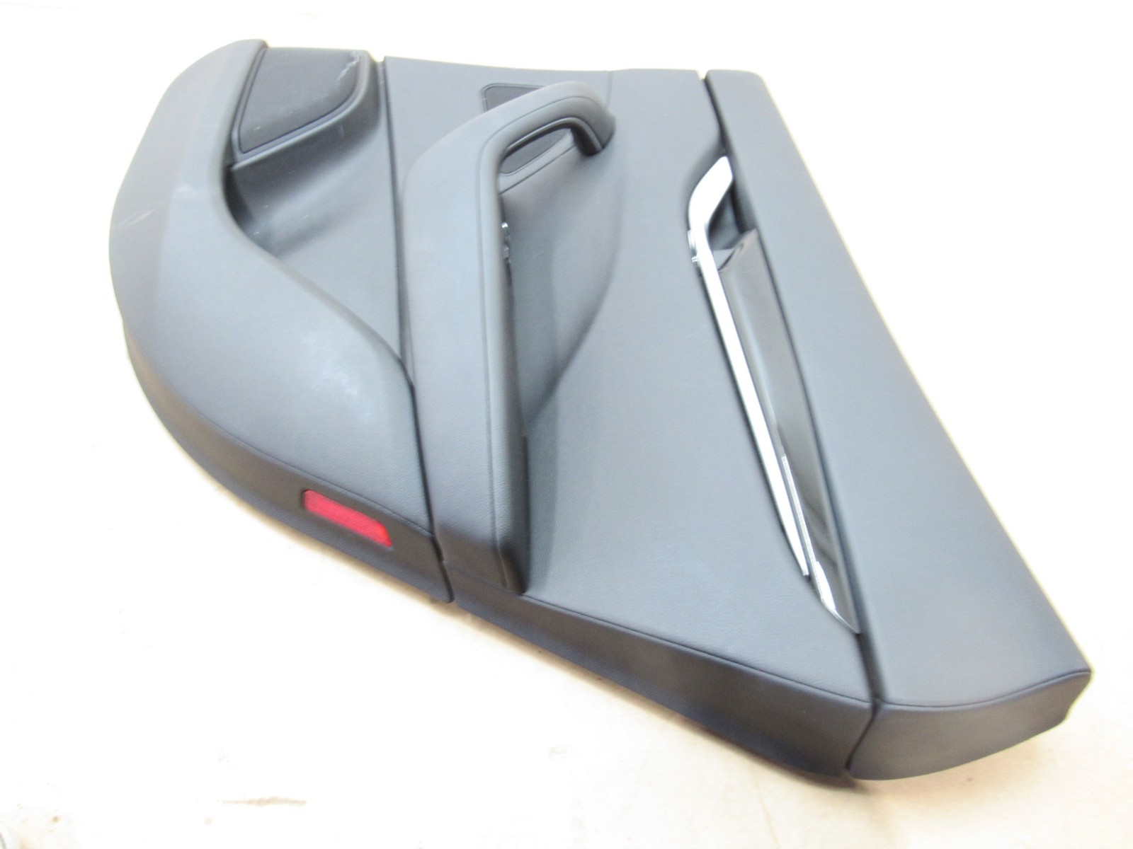 Maserati Levante 2018 Rear Right Passenger Door Cover Trim Panel 16-24 ;#4