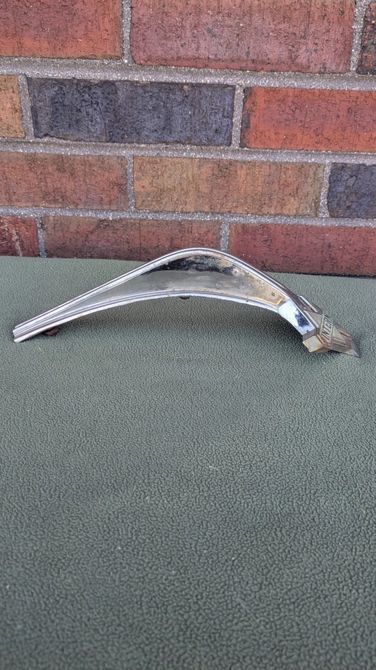 Camión cosechadora internacional 1937-1940 capó adorno emblema muy bonito original Foto 3 de 4