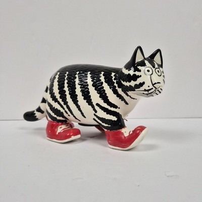 Vtg 1980s B Kliban Cat Ceramic Coin Bank Sigma Tastesetter Red Sneakers W LABEL