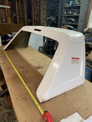 LUND FP2A FAIRING FOR FULL SIZE TRUCK. CHEVY? DODGE? FORD? SEE PIX FOR SIZE