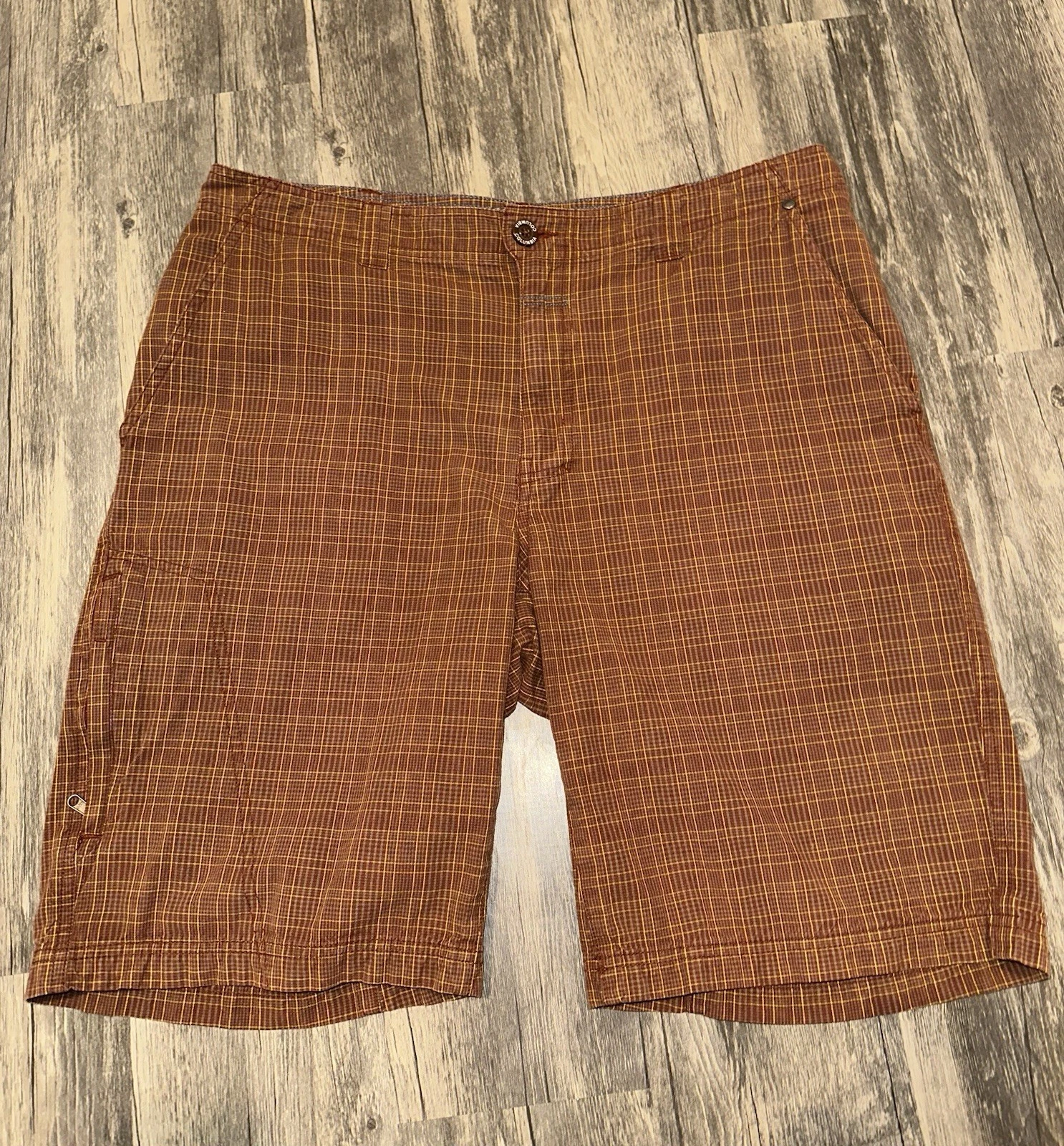 Columbia Shorts Men's Size 36 Waist Brown Plaid Outdoor Omni Shade Pre-owned
