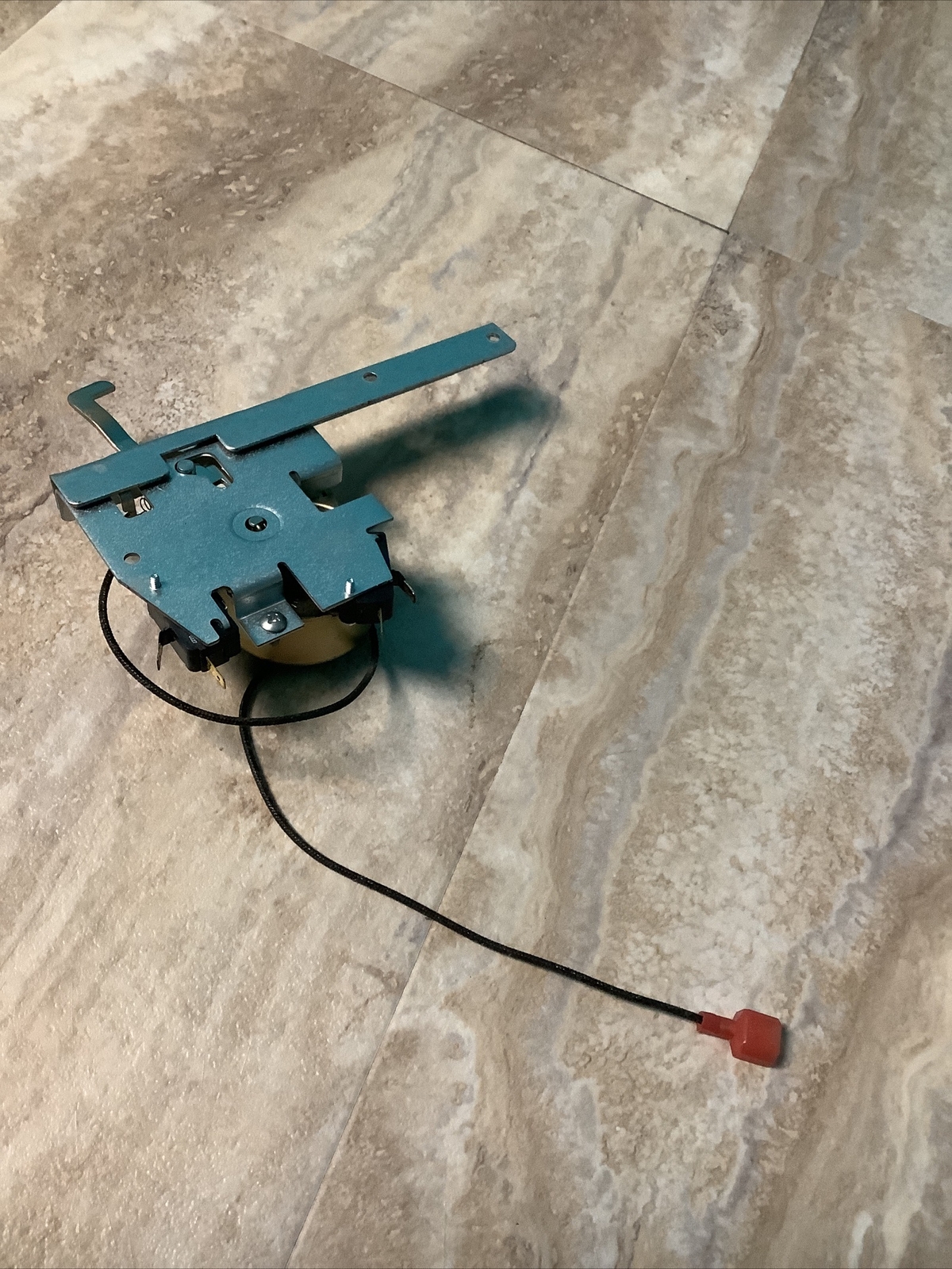 GE Wall Oven Door Lock Motor Latch Lever Part WB26K5030 WB49T10020