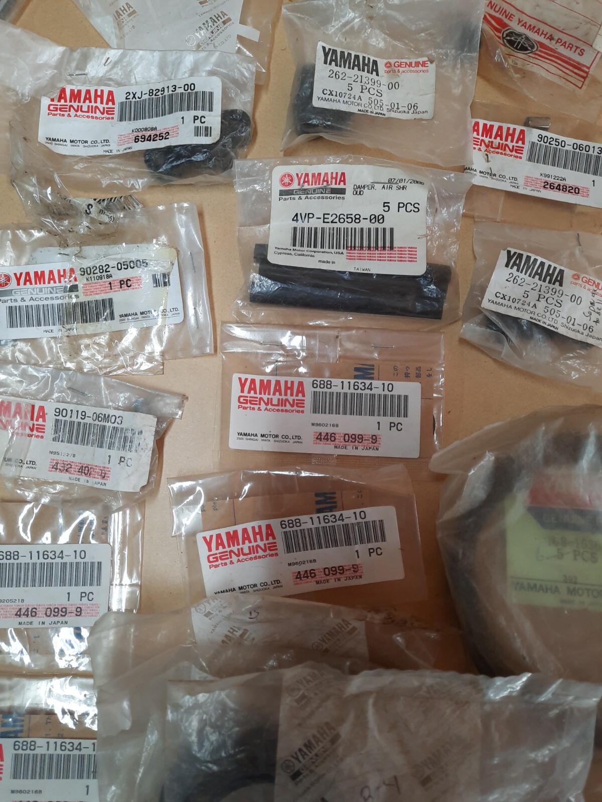 NOS N.O.S VINTAGE YAMAHA MOTORCYCLE PARTS LOT OF SMALLS 42 PIECE eBay