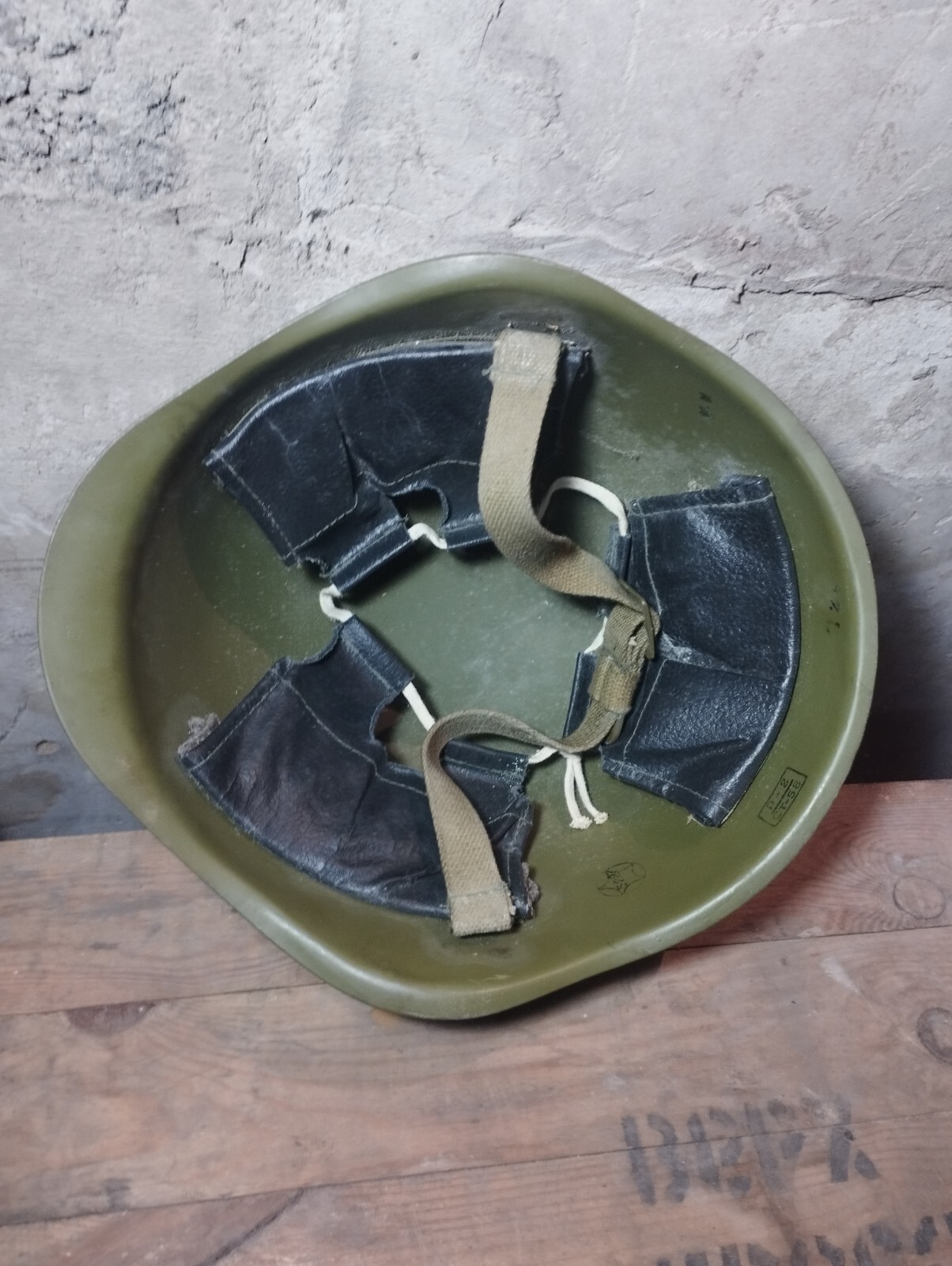 Soviet SSH-40 military Steel helmet, original, WWll, RKKA — image 3