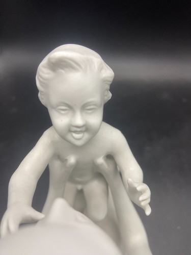 Wilhelm Rittirsch WR Dresden Porcelain Mother and Child Figurine - Picture 8 of 9