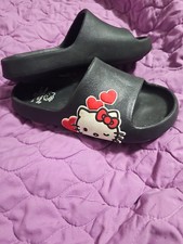 Hello Kitty Kids Slide Sandals Sanrio Girls Size 2/3, Black Red, hearts