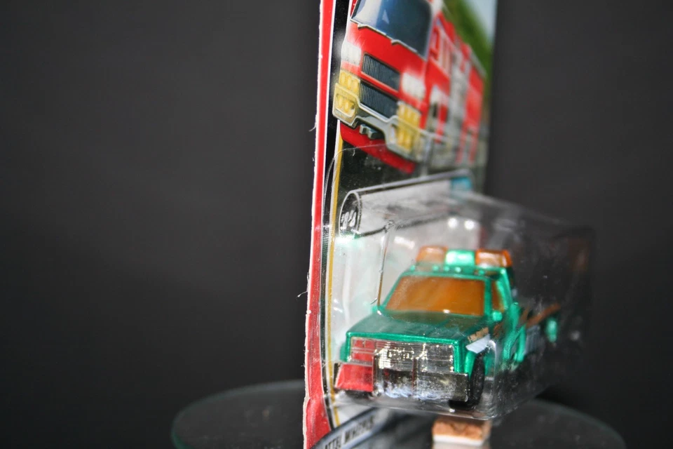 Matchbox 2000 #88 - #MB188 Matchbox Hero! - GMC Tow Truck - Image 4 of 4