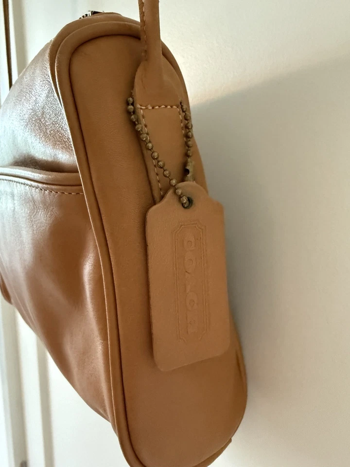 Vintage 80s Coach Slim Zip Leather Crossbody Bag USA Made 1033-246 - Image 3 of 4