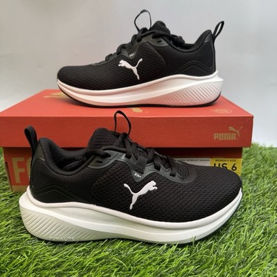 PUMA Womens Skyrocket Running Shoes Size 6 Black White Athletic Sneakers